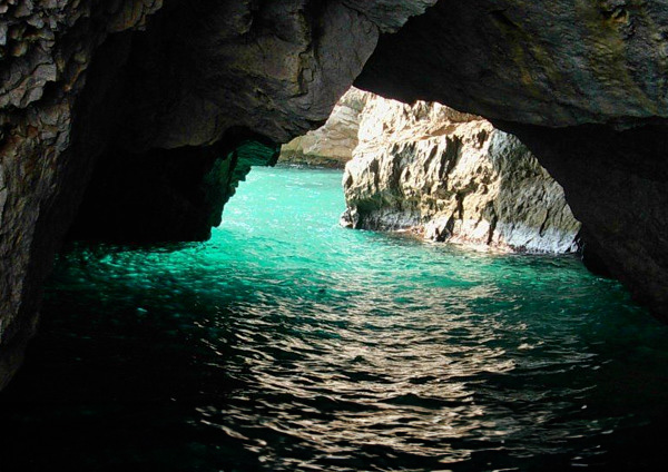 grotto_amalfi_coast-positano